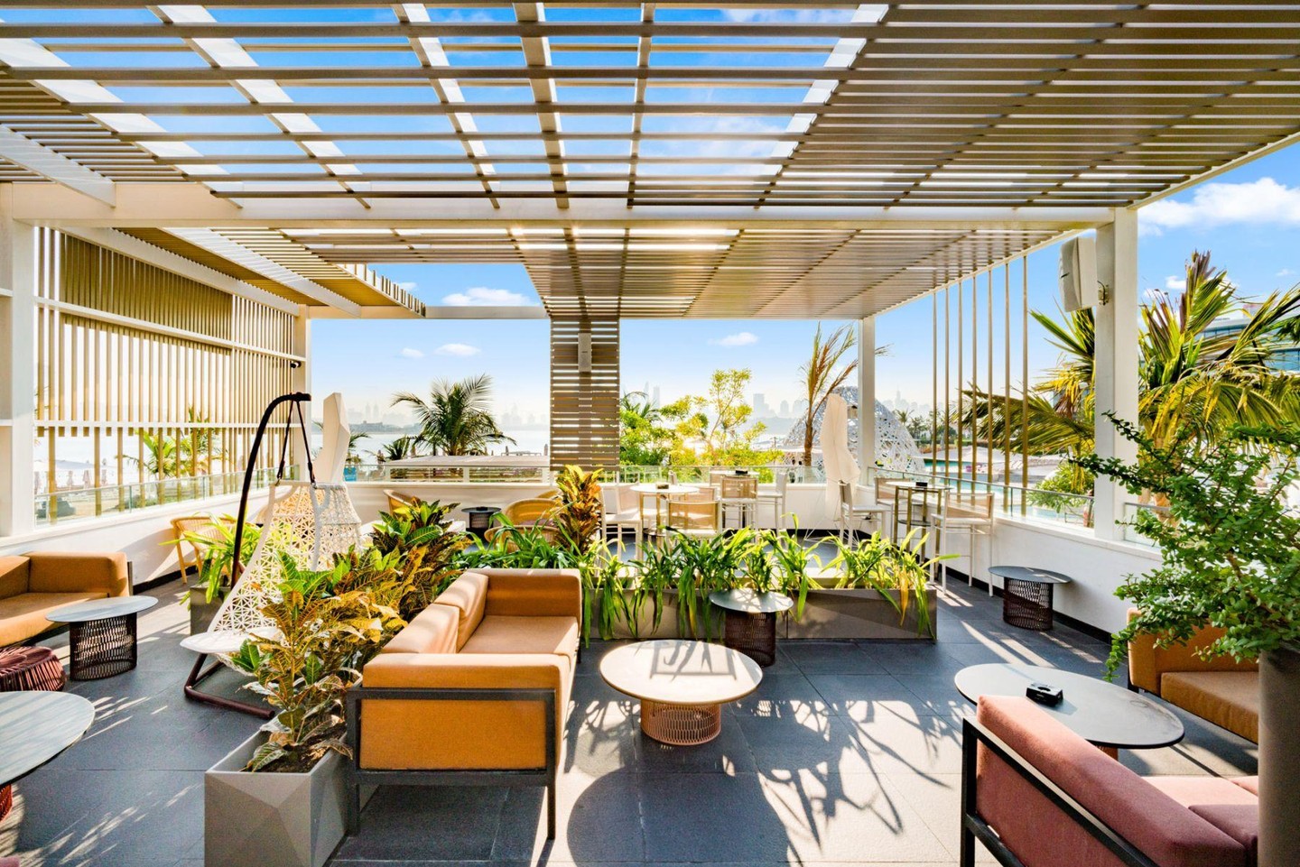 W Dubai The Palm — Дубаї, Об'єднані Арабські Емірати мініатюра 197