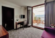 Pine Hotel — Боко-Которська бухта, Чорногорія мініатюра 7