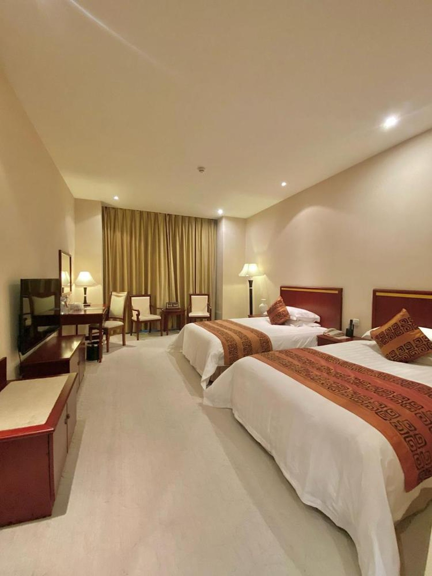 Beijing Palace Soluxe Hotel Astana — Астана (Нур-Султан), Казахстан мініатюра 10