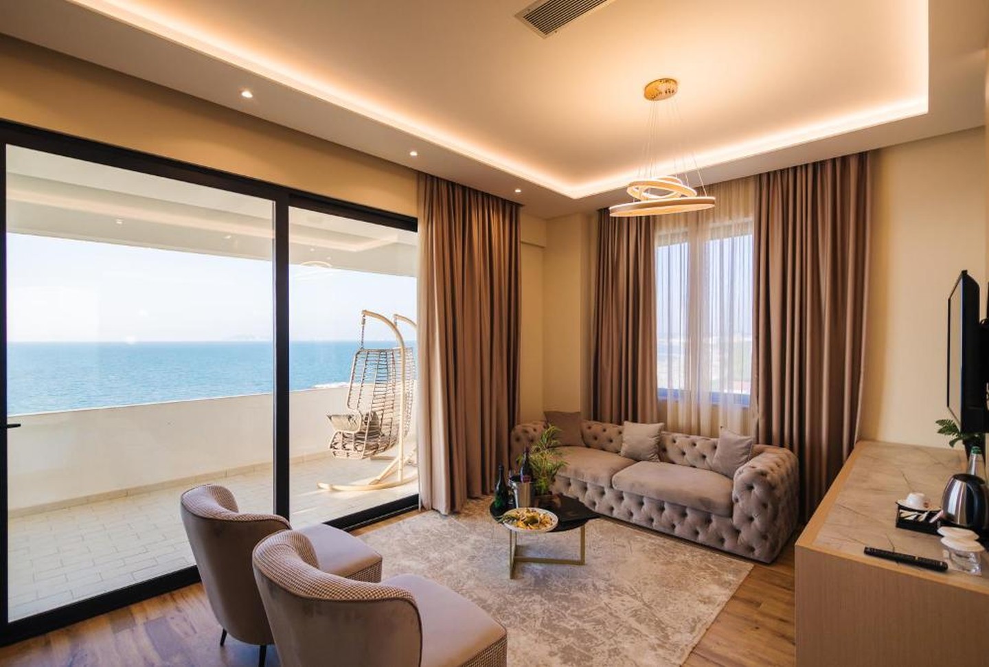 Gloria Palace Qerret — Голем, Албанія мініатюра 10