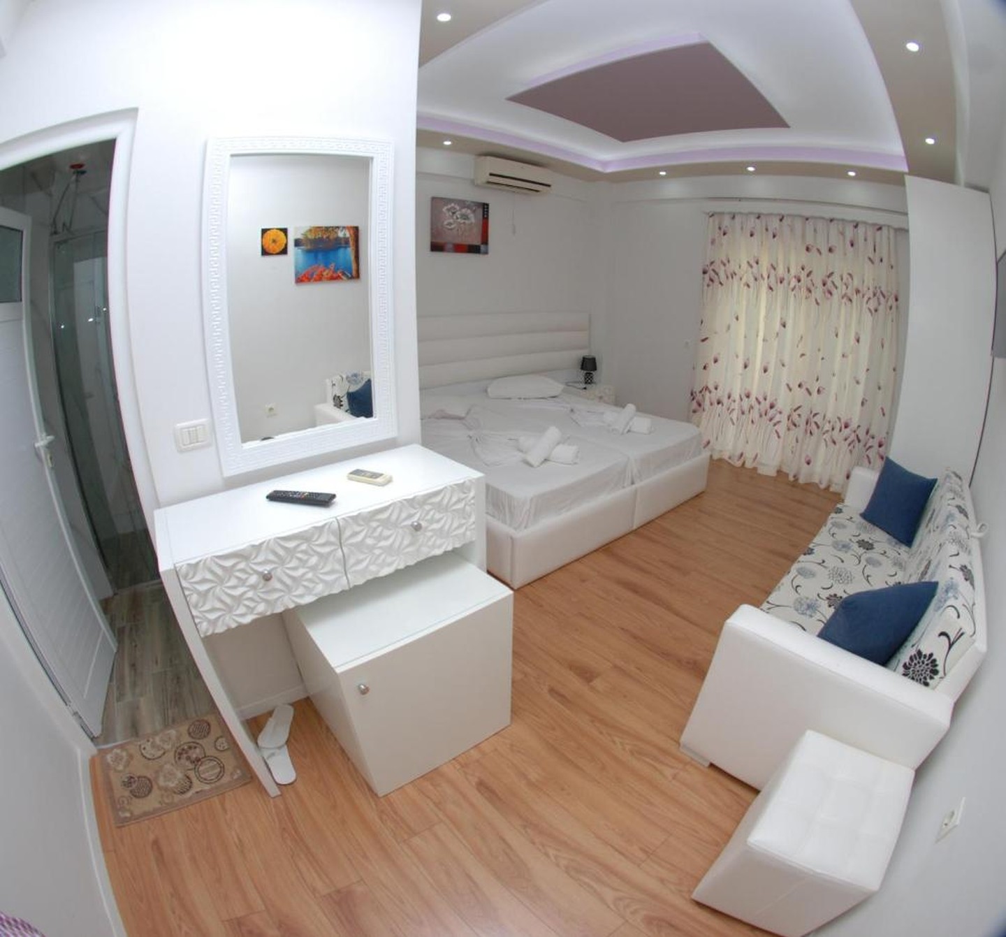 Iliria Hotel — Саранда, Албанія мініатюра 12