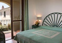 Mangia's Santa Teresa — о. Сардинія, Італія мініатюра 11