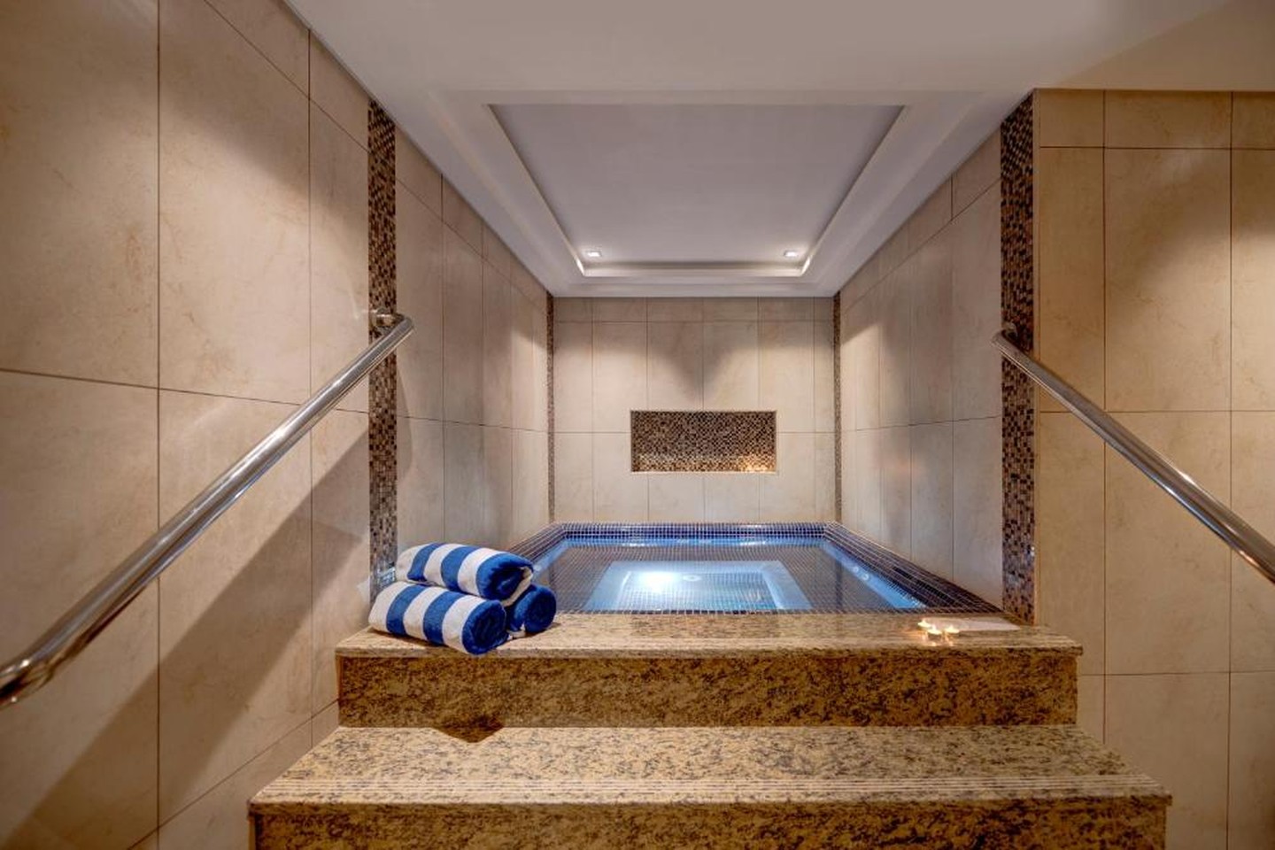 Royal Continental Suites — Дубаї, Об'єднані Арабські Емірати мініатюра 76