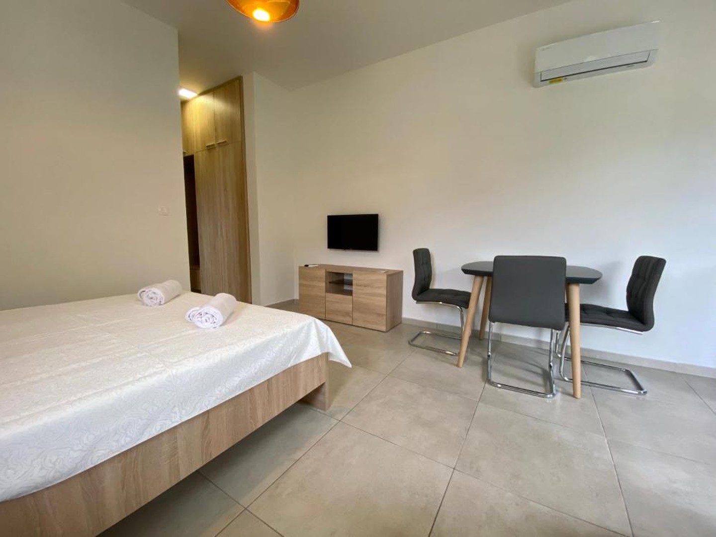 Dolphin Villa Kaluderac — Буляріца, Чорногорія мініатюра 10