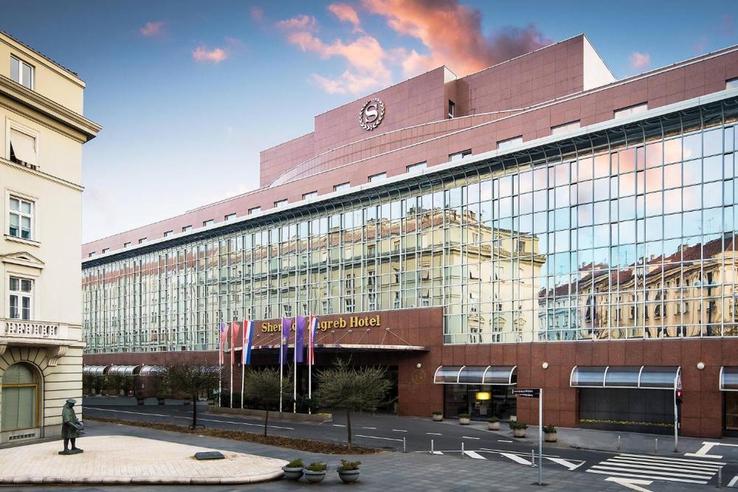Sheraton Zagreb — Загреб, Хорватія мініатюра 97
