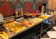 Old Wall Hotel — Тбілісі, Грузія мініатюра 6