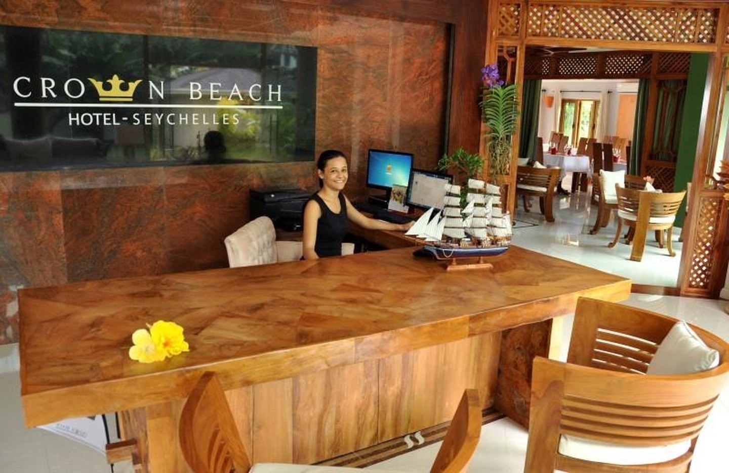 Crown Beach Hotel — о. Мае, Сейшельські острови мініатюра 13