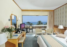 Constantinou Bros Pioneer Beach Hotel — Пафос, Кіпр мініатюра 7