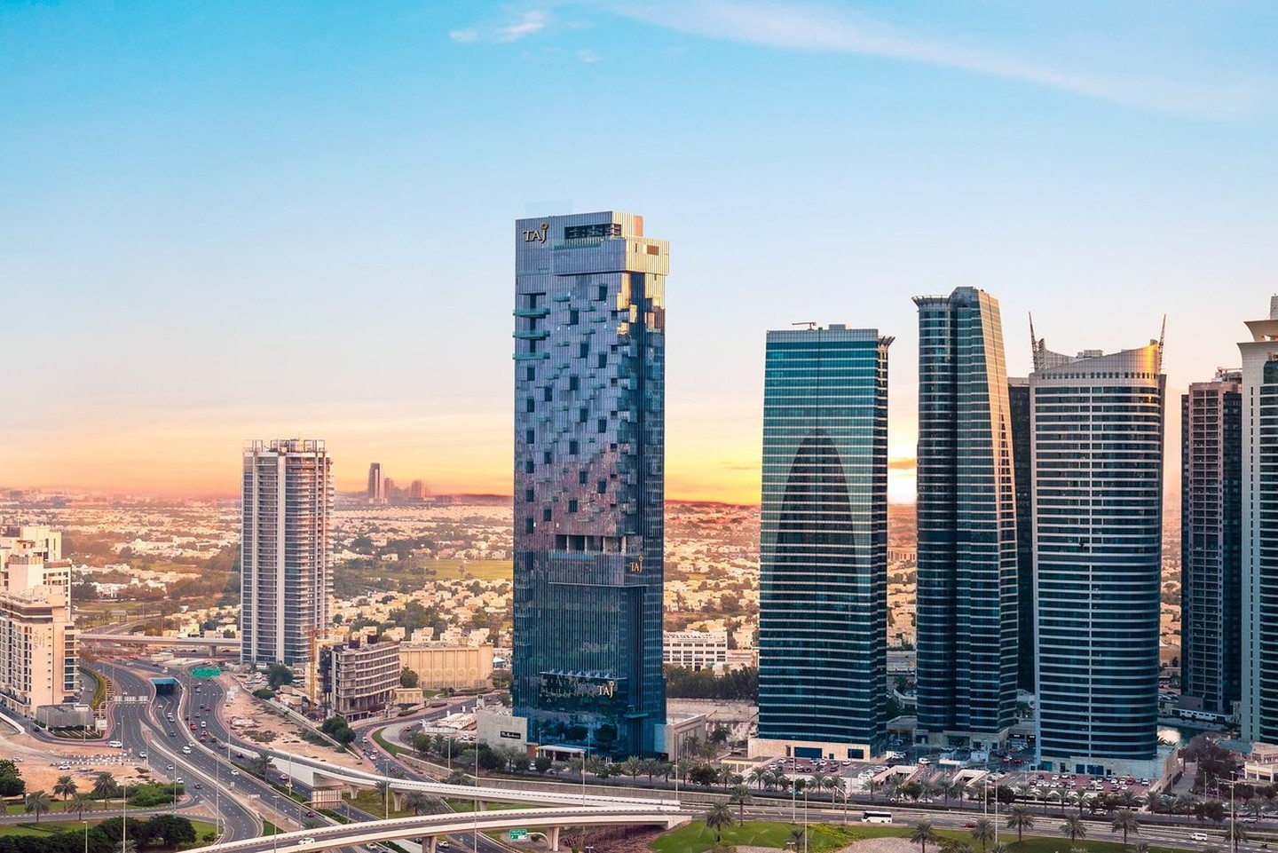 Taj Jumeirah Lakes Towers — Дубаї, Об'єднані Арабські Емірати мініатюра 69