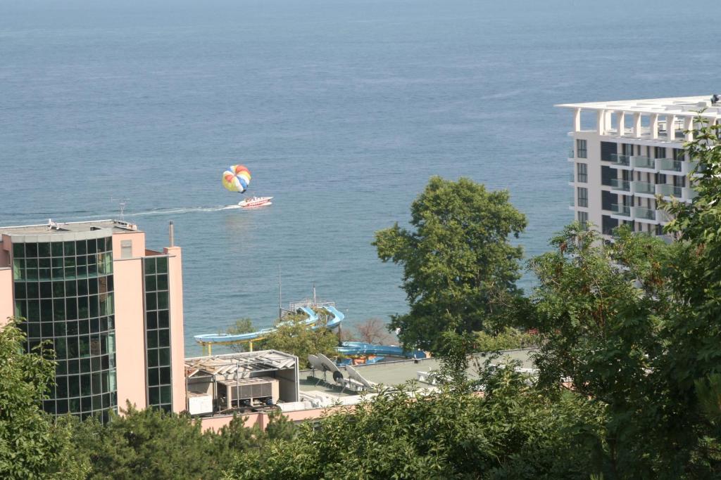 Briz Park Hotel — Золоті піски, Болгарія мініатюра 40