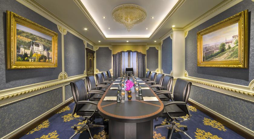 Royal Rose Hotel Abu Dhabi — Абу Дабі, Об'єднані Арабські Емірати мініатюра 28