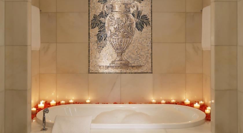 Palazzo Versace Dubai — Дубаї, Об'єднані Арабські Емірати мініатюра 80