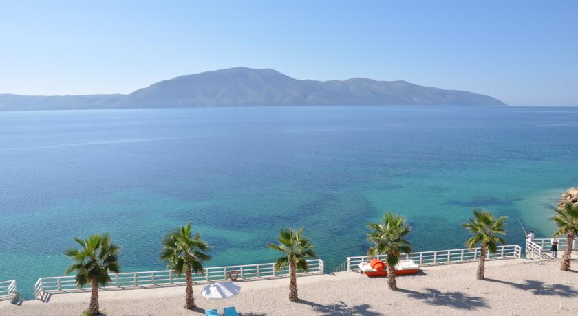 Coral Hotel & Resort Radhime — Орикум, Албанія мініатюра 9