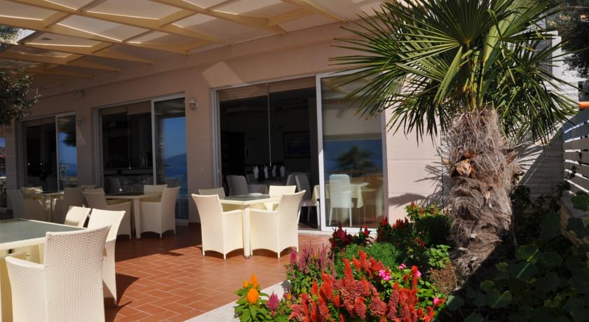 Coral Hotel & Resort Radhime — Орикум, Албанія мініатюра 16