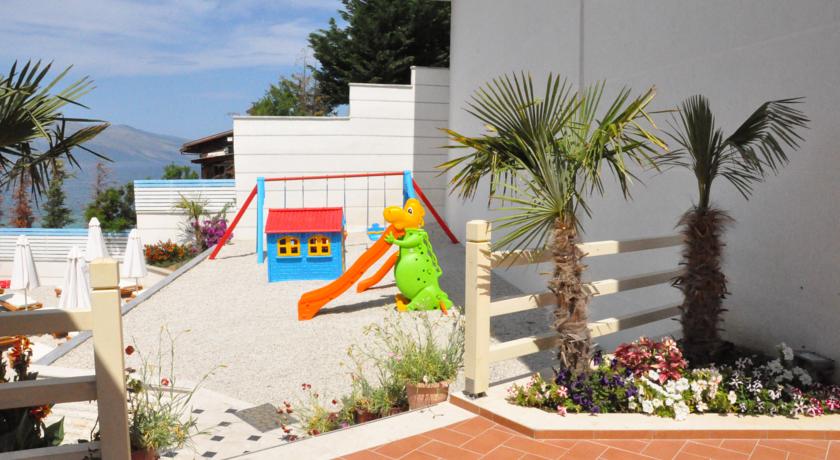 Coral Hotel & Resort Radhime — Орикум, Албанія мініатюра 21
