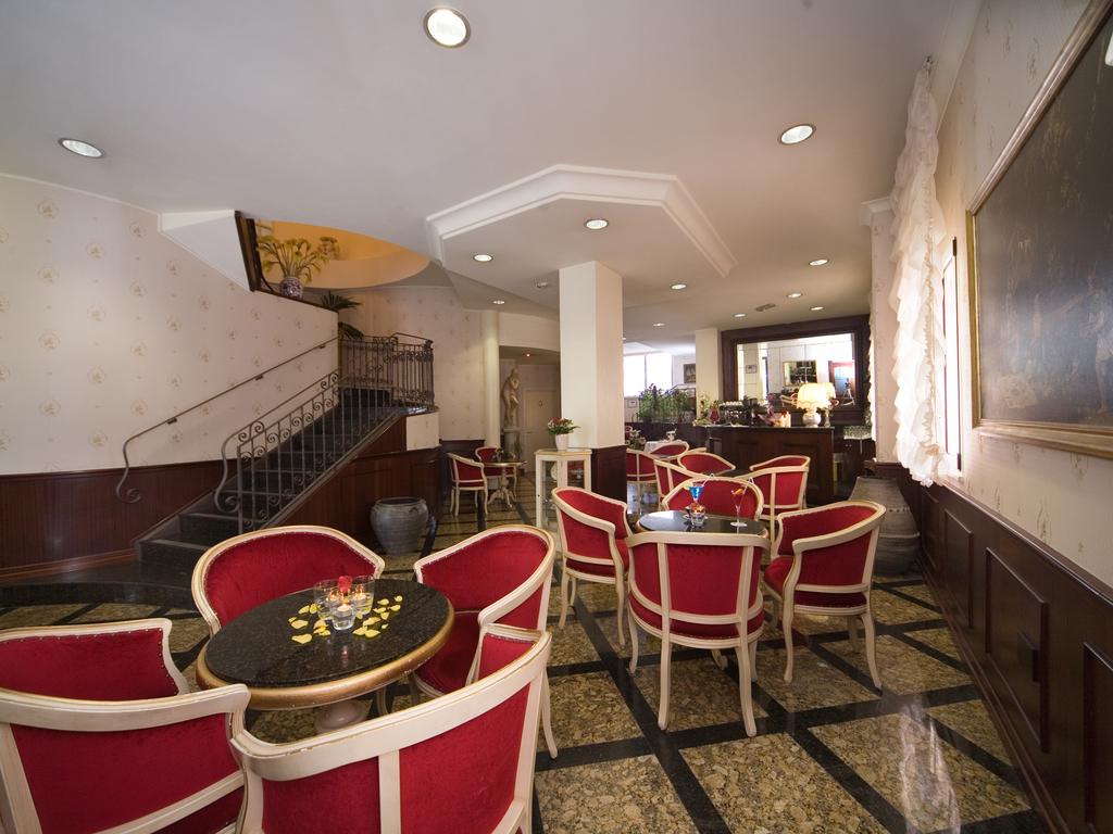 President Hotel — Емілія Романья, Італія мініатюра 225