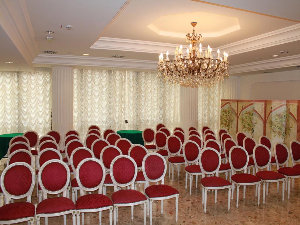 President Hotel — Емілія Романья, Італія мініатюра 229