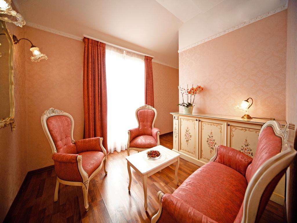 President Hotel — Емілія Романья, Італія мініатюра 237