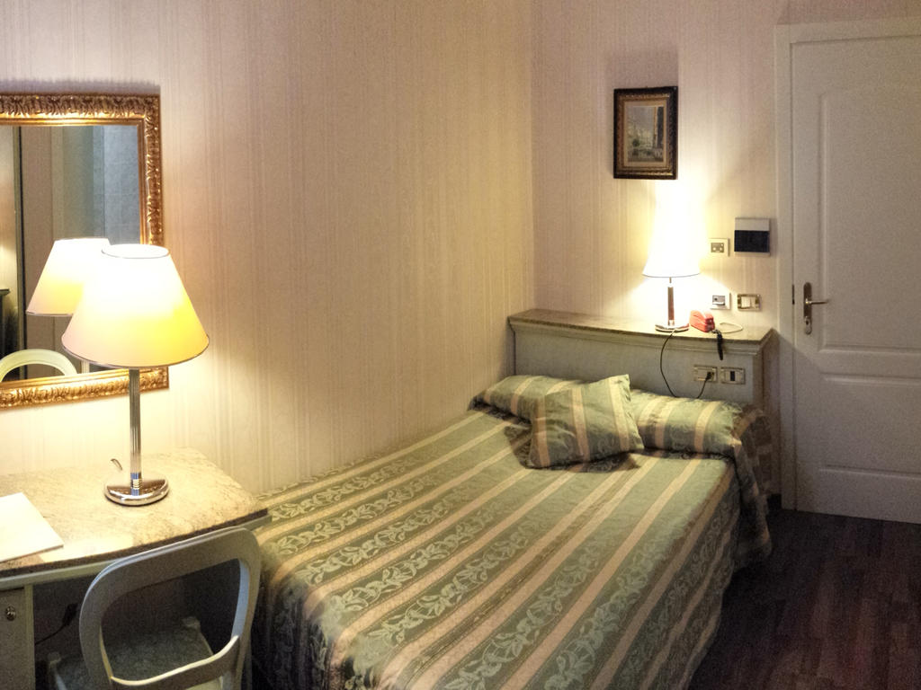President Hotel — Емілія Романья, Італія мініатюра 241