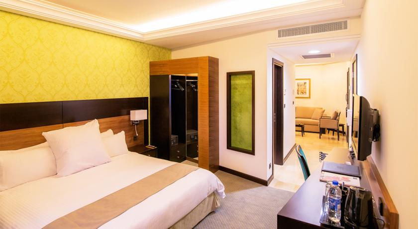 Corp Executive Hotel — Амман, Йорданія мініатюра 17