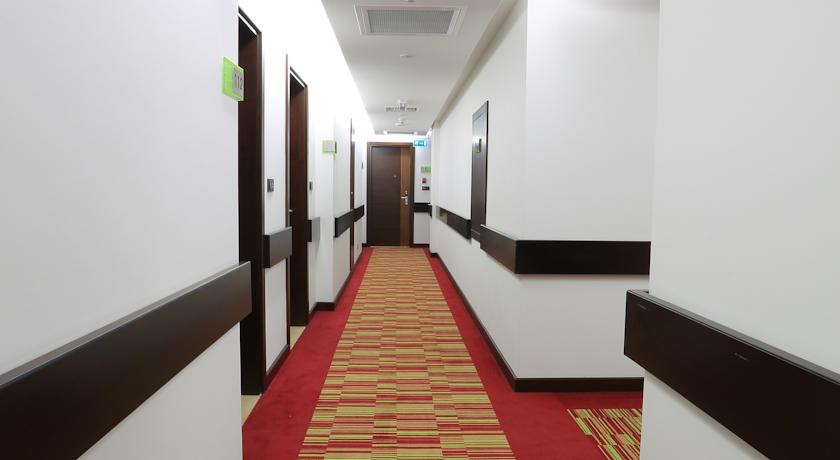 Corp Executive Hotel — Амман, Йорданія мініатюра 20