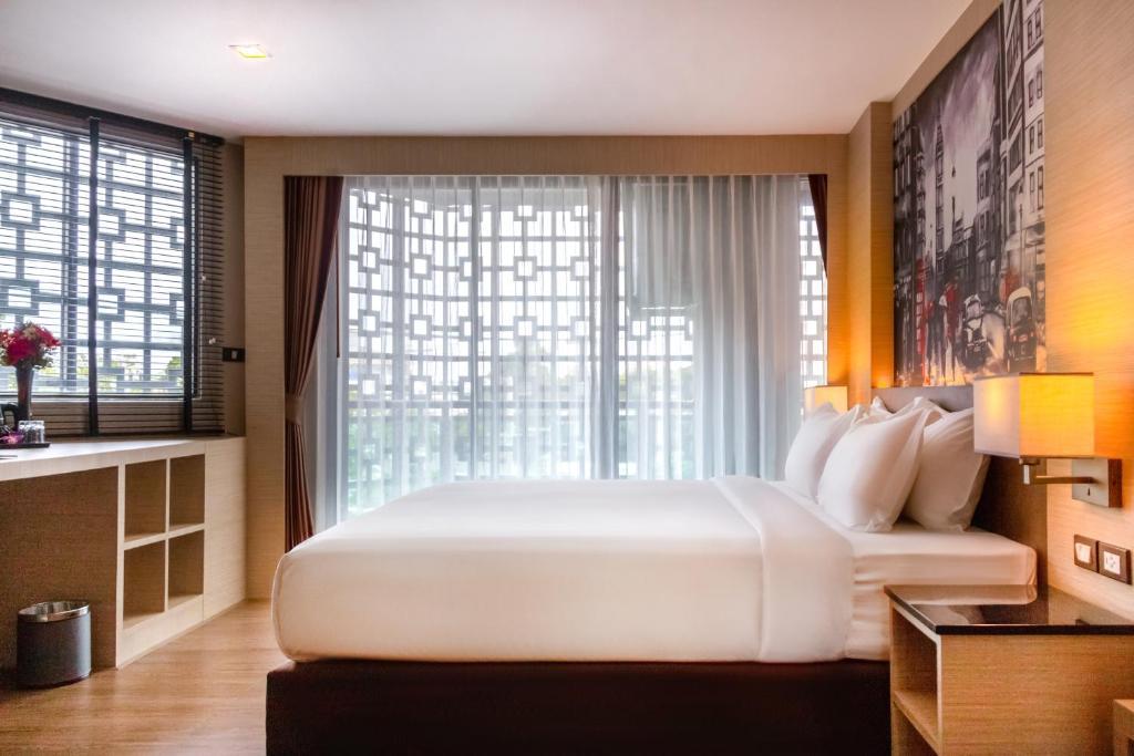 Glow Pattaya — Паттайя, Таїланд мініатюра 7