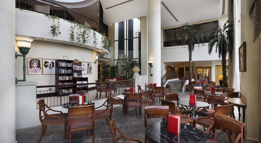 Radisson Blu Hotel & Resort Abu Dhabi Corniche — Абу Дабі, Об'єднані Арабські Емірати мініатюра 175