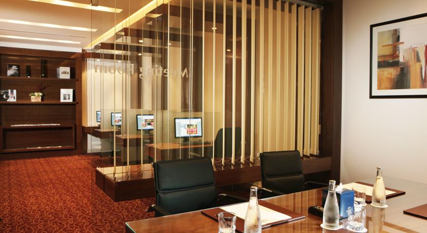 Khalidiya Palace Rayhaan by Rotana — Абу Дабі, Об'єднані Арабські Емірати мініатюра 35