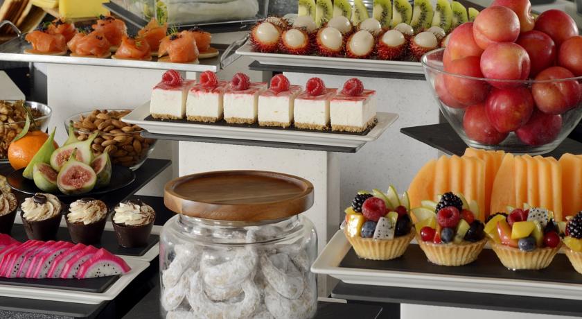 Movenpick Hotel & Apartments Bur Dubai — Дубаї, Об'єднані Арабські Емірати мініатюра 192