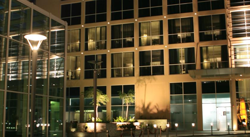 Centro Yas Island Rotana — Абу Дабі, Об'єднані Арабські Емірати мініатюра 14