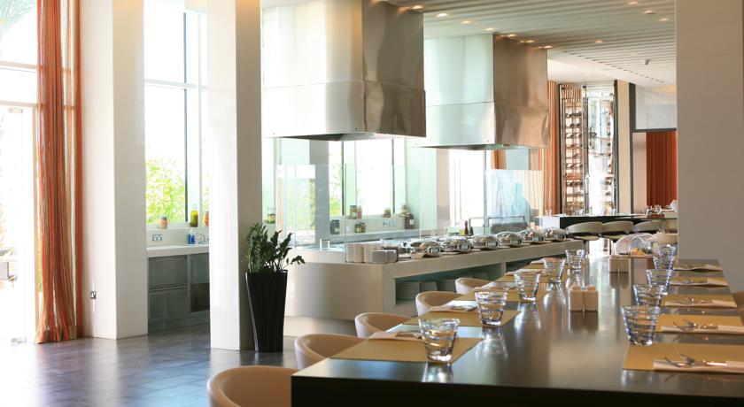 Centro Yas Island Rotana — Абу Дабі, Об'єднані Арабські Емірати мініатюра 35