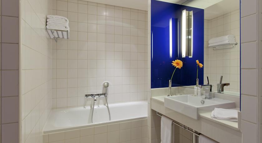 Park Inn by Radisson Abu Dhabi Yas Island — Абу Дабі, Об'єднані Арабські Емірати мініатюра 11