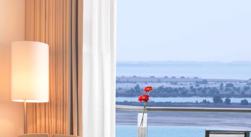 Park Inn by Radisson Abu Dhabi Yas Island — Абу Дабі, Об'єднані Арабські Емірати мініатюра 16