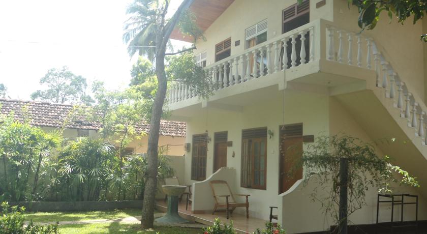 Sea Breeze Guesthouse — Унаватуна, Шрі Ланка мініатюра 6