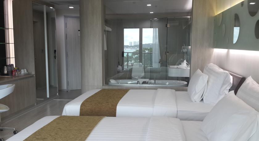 D-Beach Pattaya Discovery Beach Hotel, Паттайя, Таїланд мініатюра 38