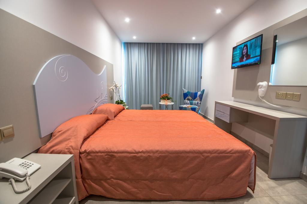 Nicholas Color Hotel — Айя Напа, Кіпр мініатюра 25