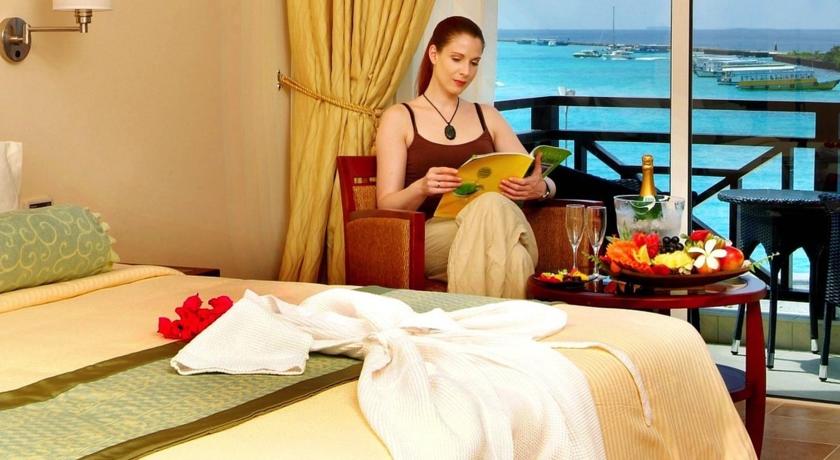 Hulhule Island Hotel — Мале, Мальдіви мініатюра 9