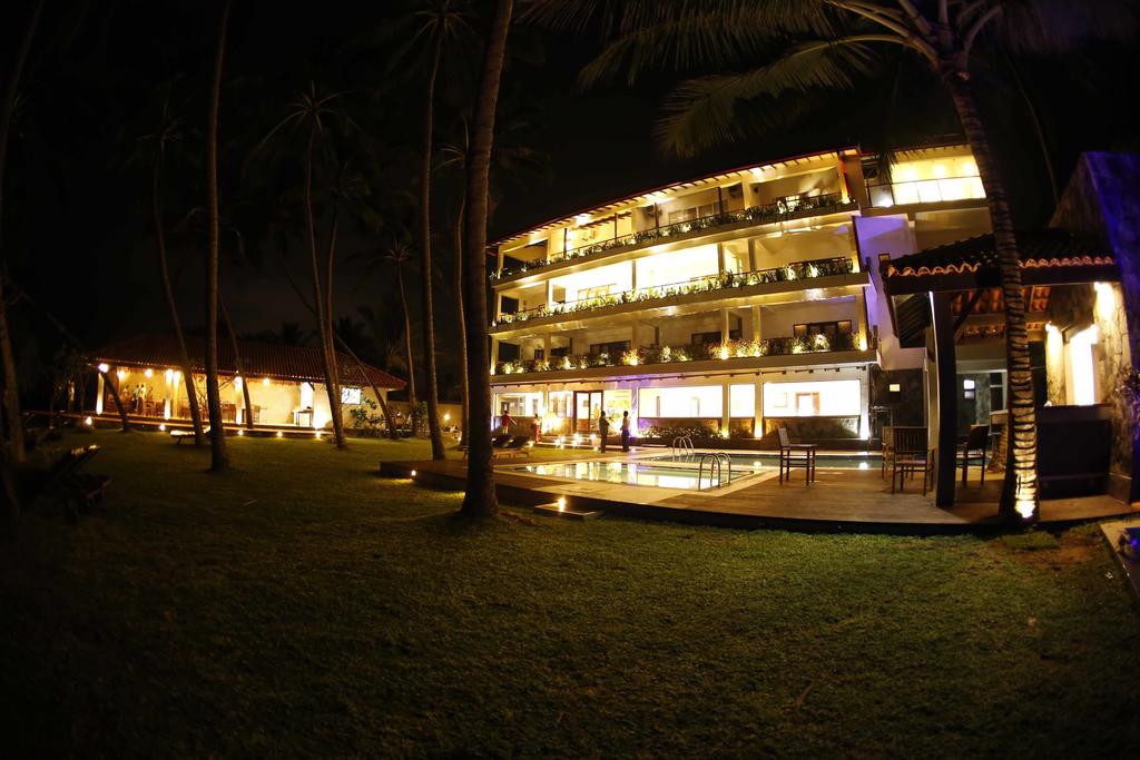 Blue Beach Hotel — Ваддува, Шрі Ланка — фото 1