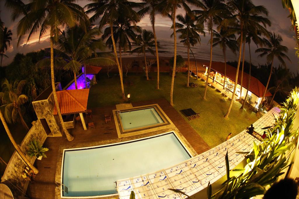 Blue Beach Hotel — Ваддува, Шрі Ланка мініатюра 10