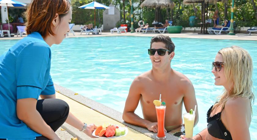 Andaman Beach Suites Hotel — о. Пхукет, Таїланд мініатюра 149