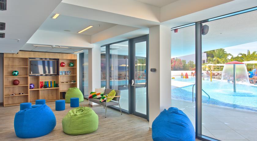 Medora Auri Family Beach Resort — Подгора, Хорватія мініатюра 136