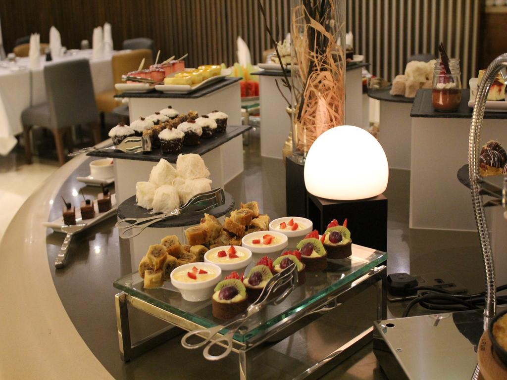 Ramada by Wyndham Dubai Barsha Heights — Дубаї, Об'єднані Арабські Емірати мініатюра 94