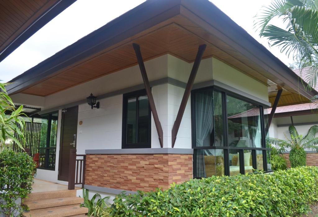 Klong Prao Resort — о. Чанг, Таїланд мініатюра 47