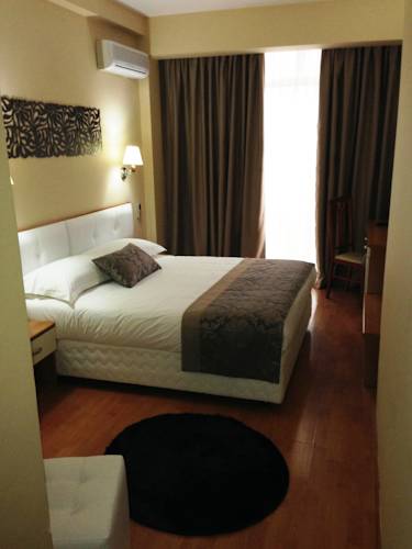 Arvi Hotel — Дуррес, Албанія мініатюра 12