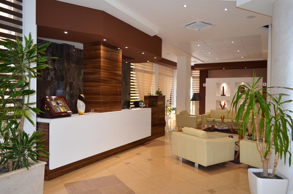 Arvi Hotel — Дуррес, Албанія мініатюра 21