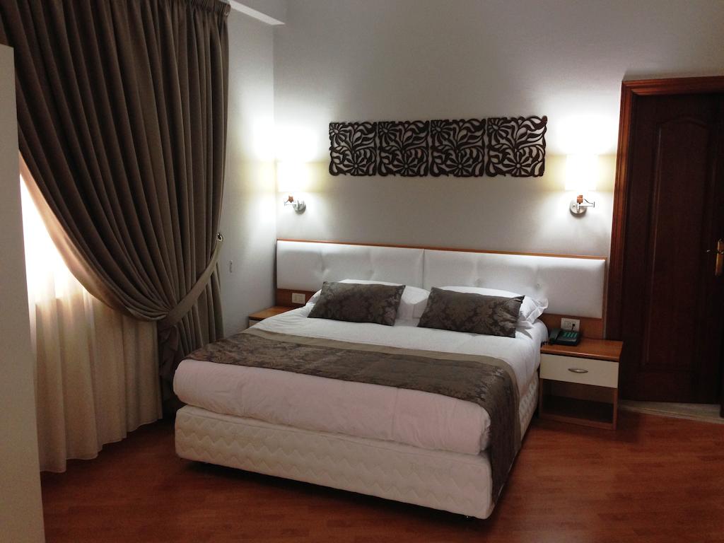 Arvi Hotel — Дуррес, Албанія мініатюра 30