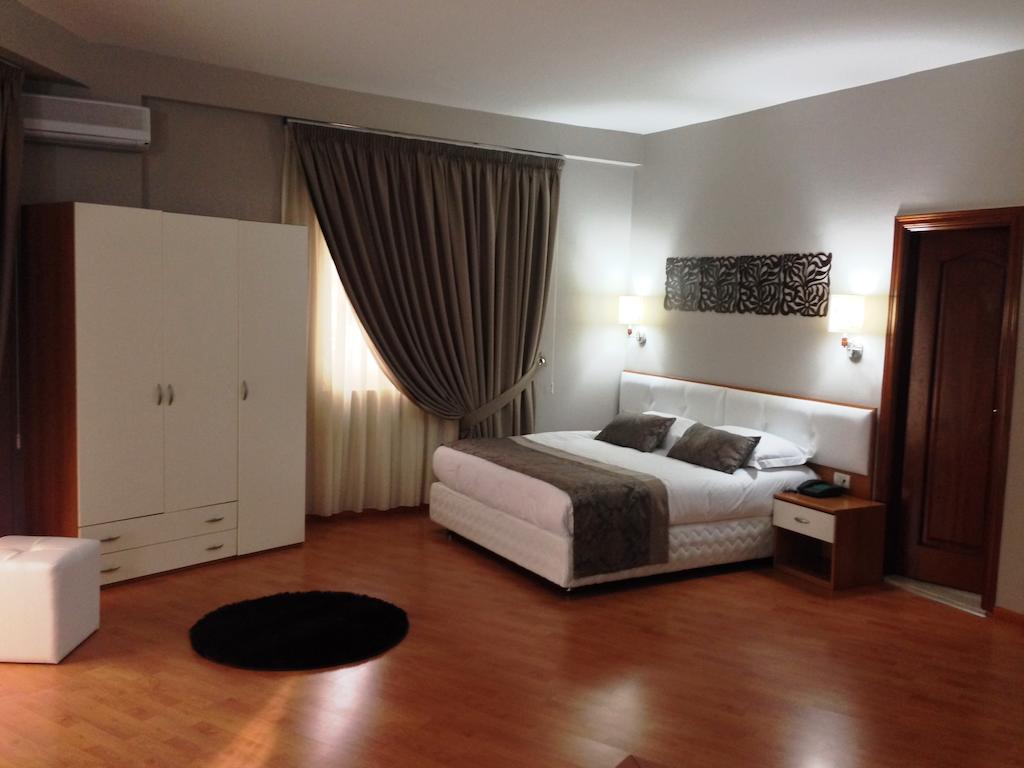 Arvi Hotel — Дуррес, Албанія мініатюра 32