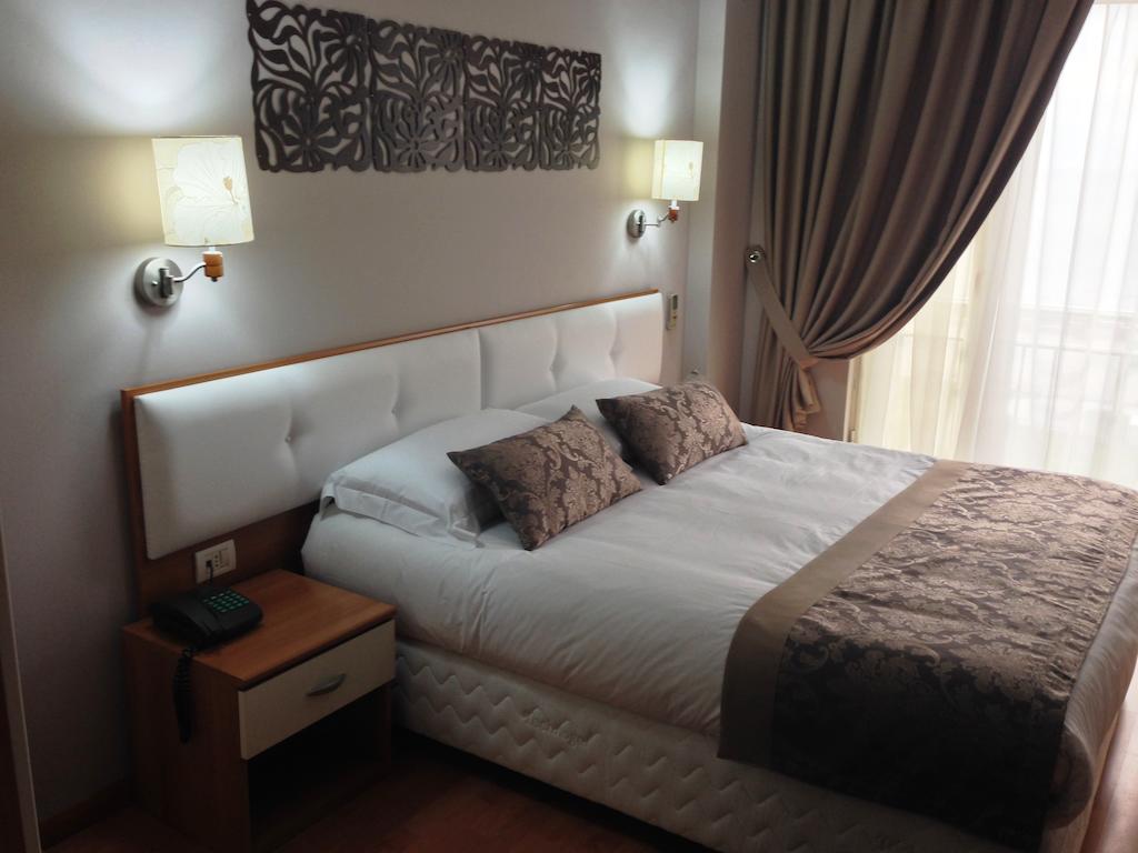 Arvi Hotel — Дуррес, Албанія мініатюра 38