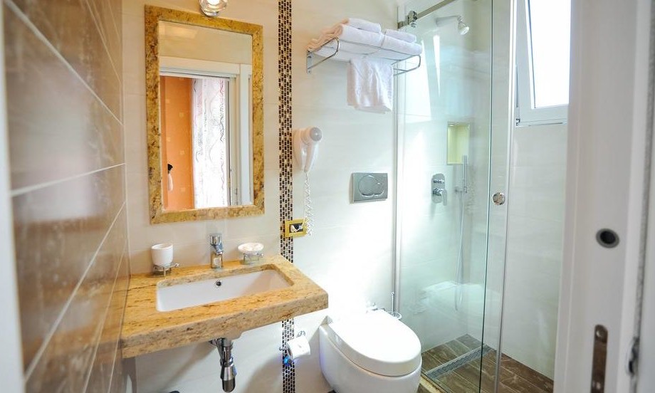 Iliria Internacional Hotel — Дуррес, Албанія мініатюра 6