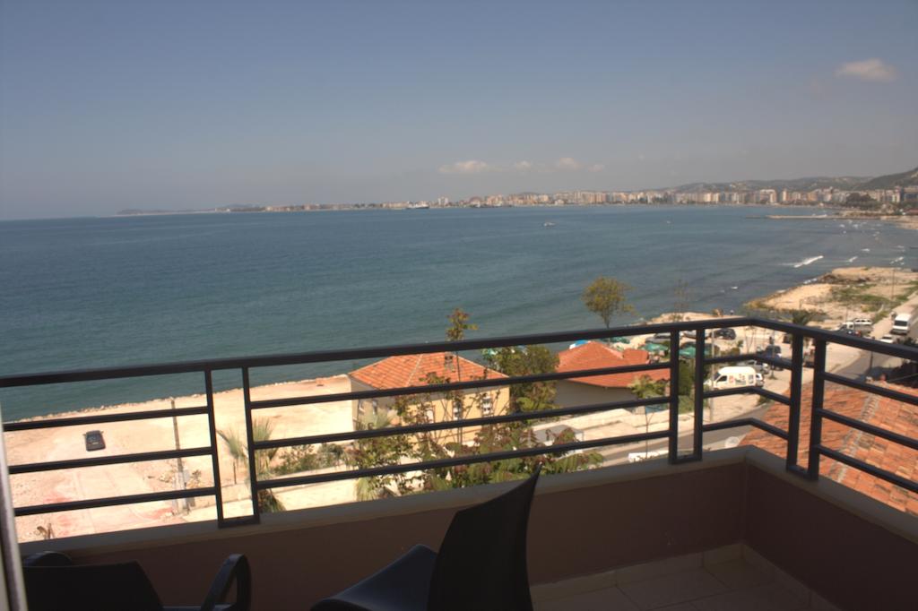 Ambasador Hotel — Вльора, Албанія мініатюра 7